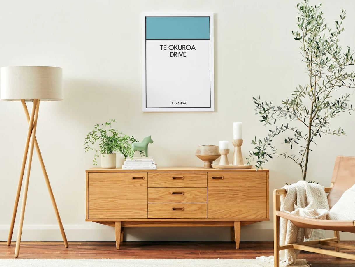 Te Okuroa Drive - Game Card Poster