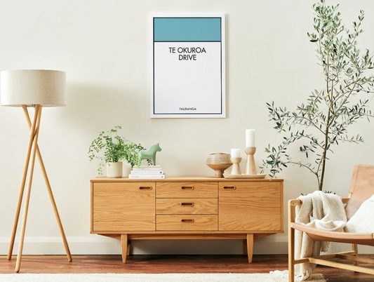 Te Okuroa Drive - Game Card Poster